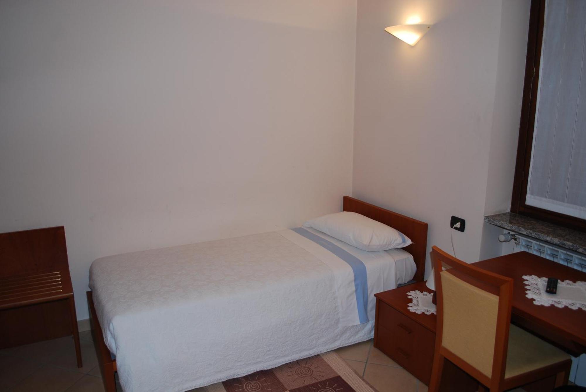 Albergo Sole Mariano Comense Exteriör bild