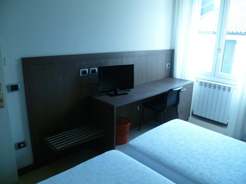 Albergo Sole Mariano Comense Rum bild