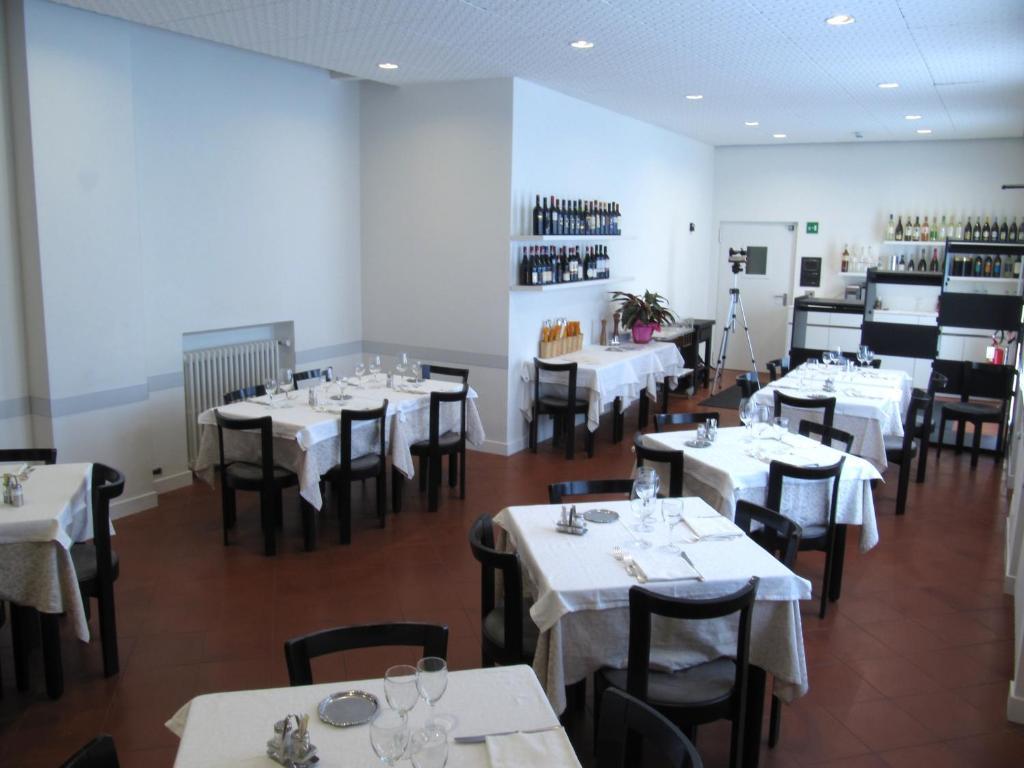 Albergo Sole Mariano Comense Exteriör bild