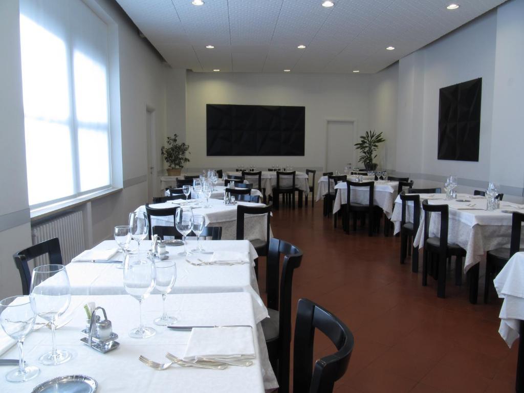 Albergo Sole Mariano Comense Exteriör bild